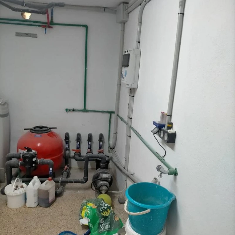 Instalación sala de máquinas en vivienda unifamiliar situada en Son Rapinya.